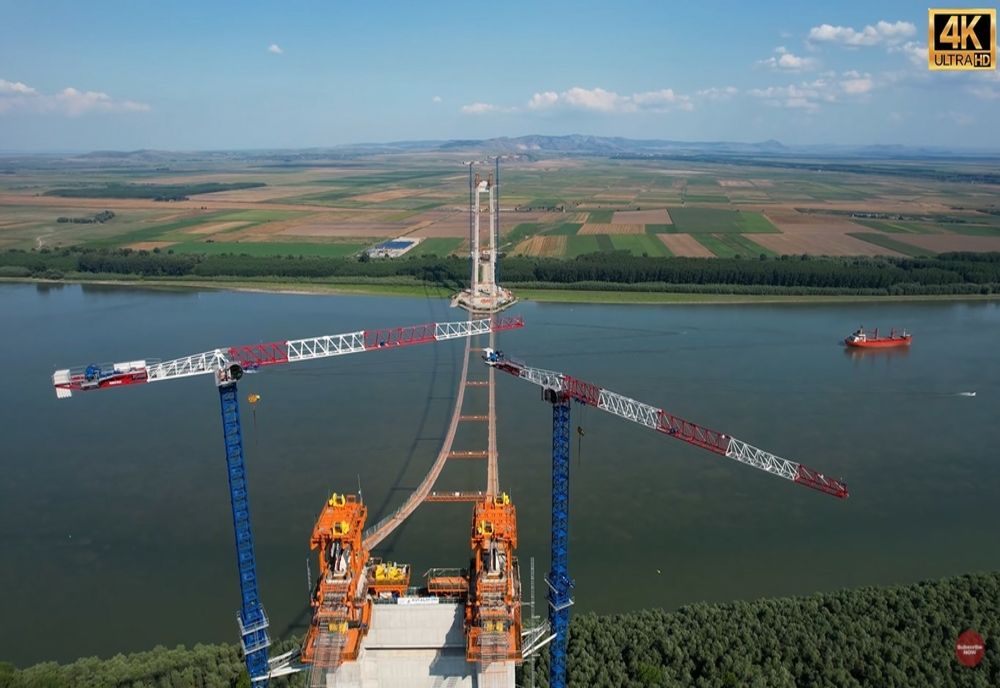 Foto+VIDEO: Lucrările la Podul suspendat peste Dunăre avansează pe zi ce trece