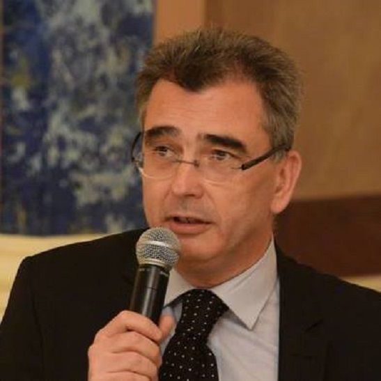 Dacă nu putem acum, când vom putea? Dacă nu o facem noi, cine s-o facă pentru noi?