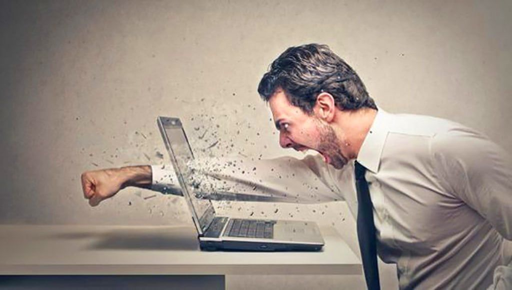 AVERTISMENT Rețelele sociale devin principalul mijloc de învrăjbire