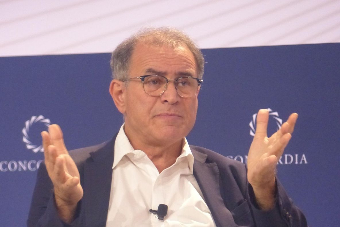 Celebrul economist Nouriel Roubini, previziuni sumbre: Vin 3 rele care vor lovi periculos lumea!