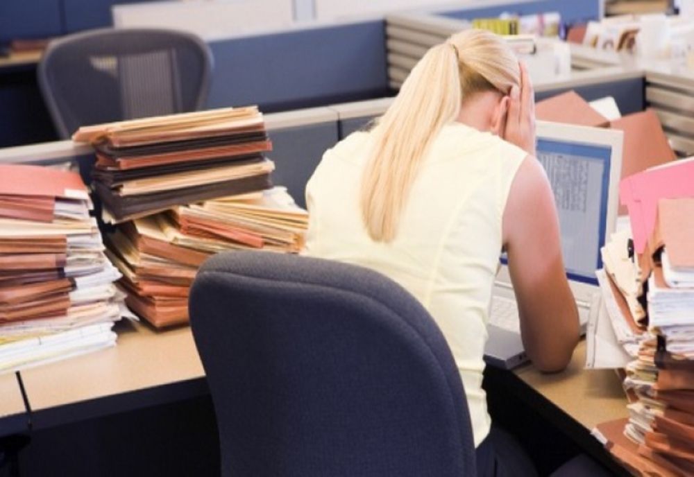 Bugetarii vor primi 10% în plus la salariu, în două tranșe. Guvernul încearcă să stingă nemulțumirile cu majorări