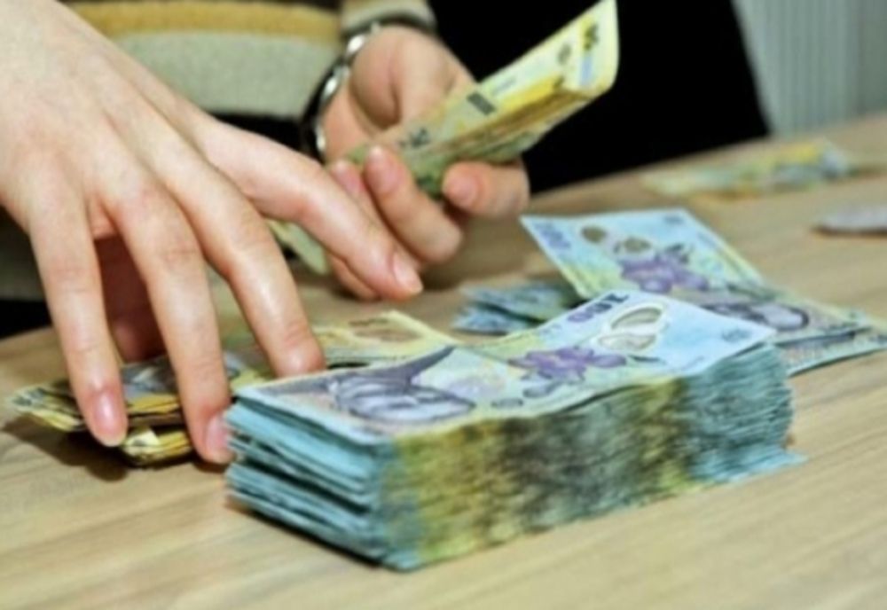 Dispar plățile cash sau card în România: o nouă eră în tranzacțiile financiare