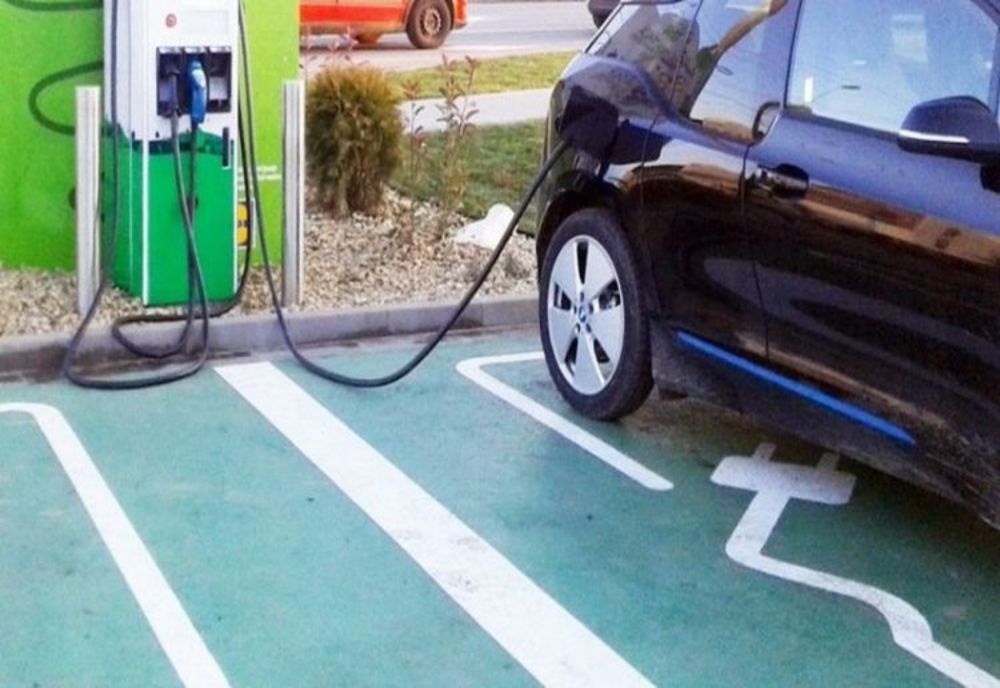 Înmatriculările de mașini electrice, în cădere liberă, în primele 9 luni din 2024