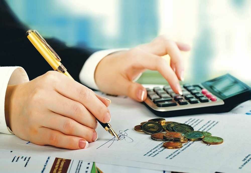 Statul ia peste o treime din câștigul real al firmelor