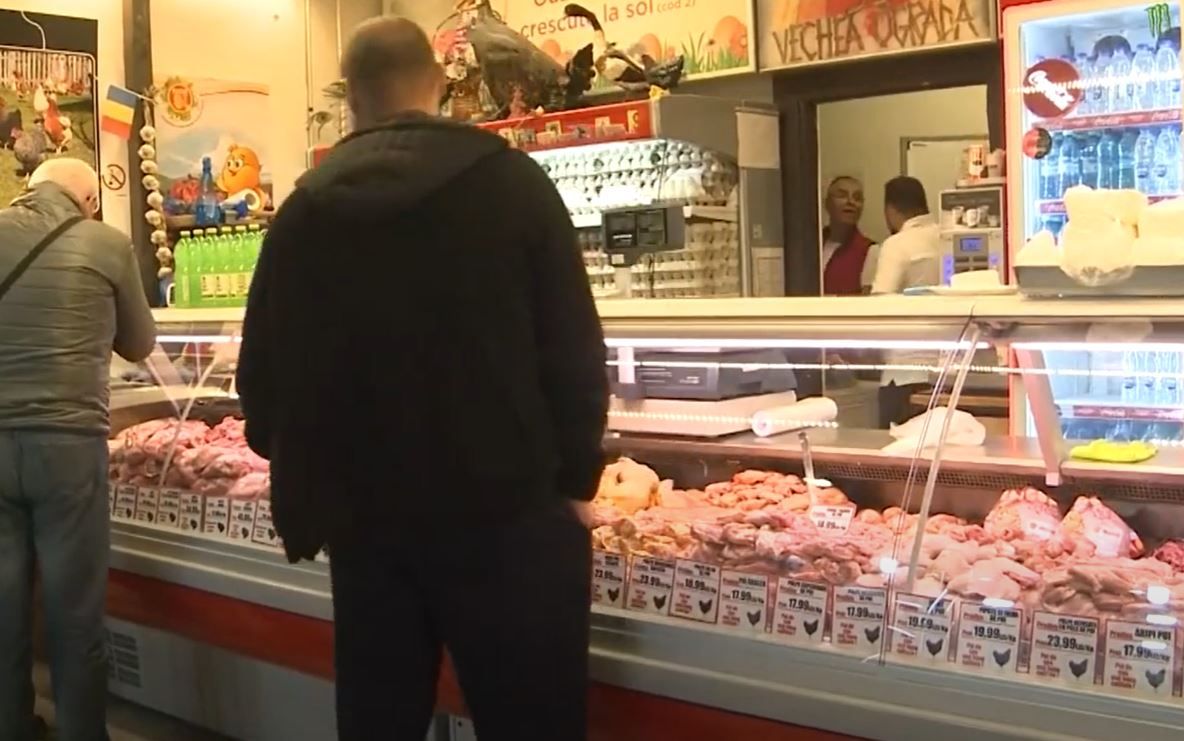 Carnea de pui devine aproape un lux. Scumpiri pe final de an, înainte de sărbători