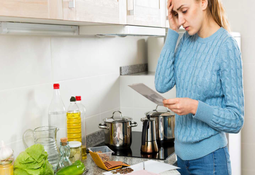 DE CE NE SIMȚIM BLOCAȚI ȘI CUM PUTEM DEPĂȘI ACEST SENTIMENT 