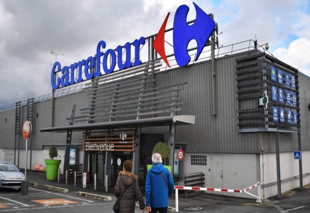 Frații Pavăl preiau și Carrefour România pentru 823 de milioane de euro