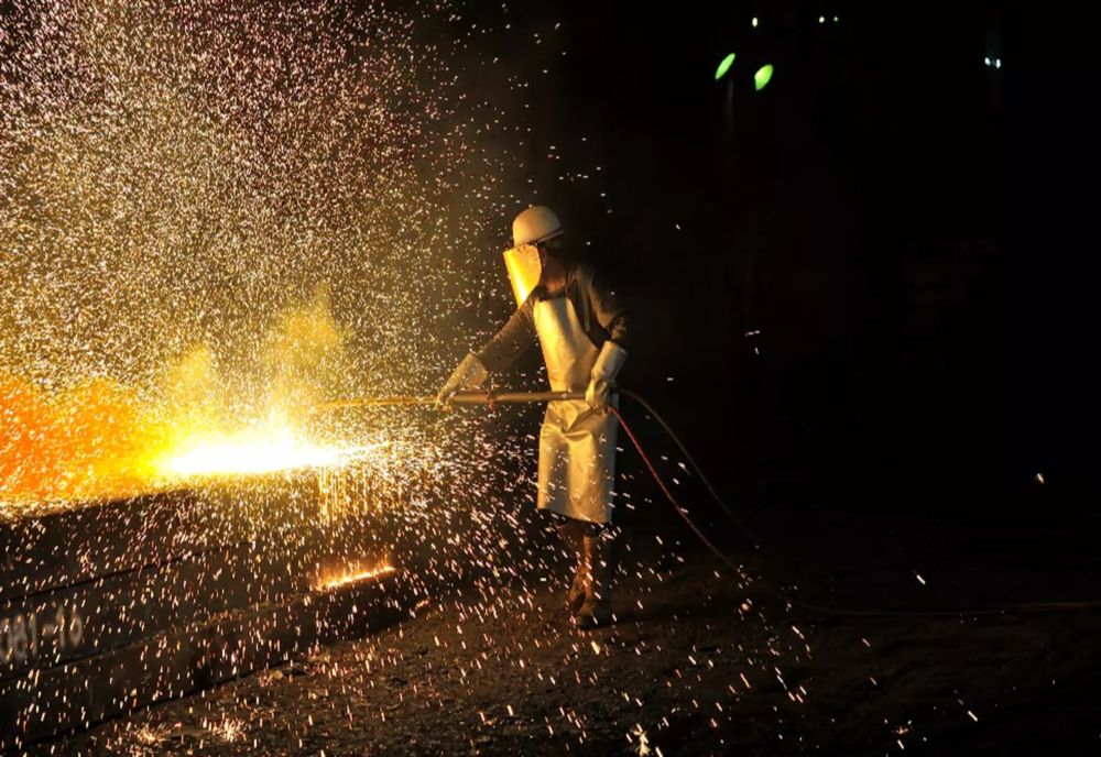 Greva foamei la Liberty Galați: angajații, fără salarii de luni de zile. Peste 3.000 de oameni afectați