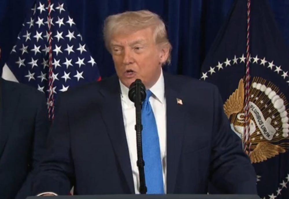 Trump impune tarife dure partenerilor comerciali ai Iranului, pe fondul protestelor violente