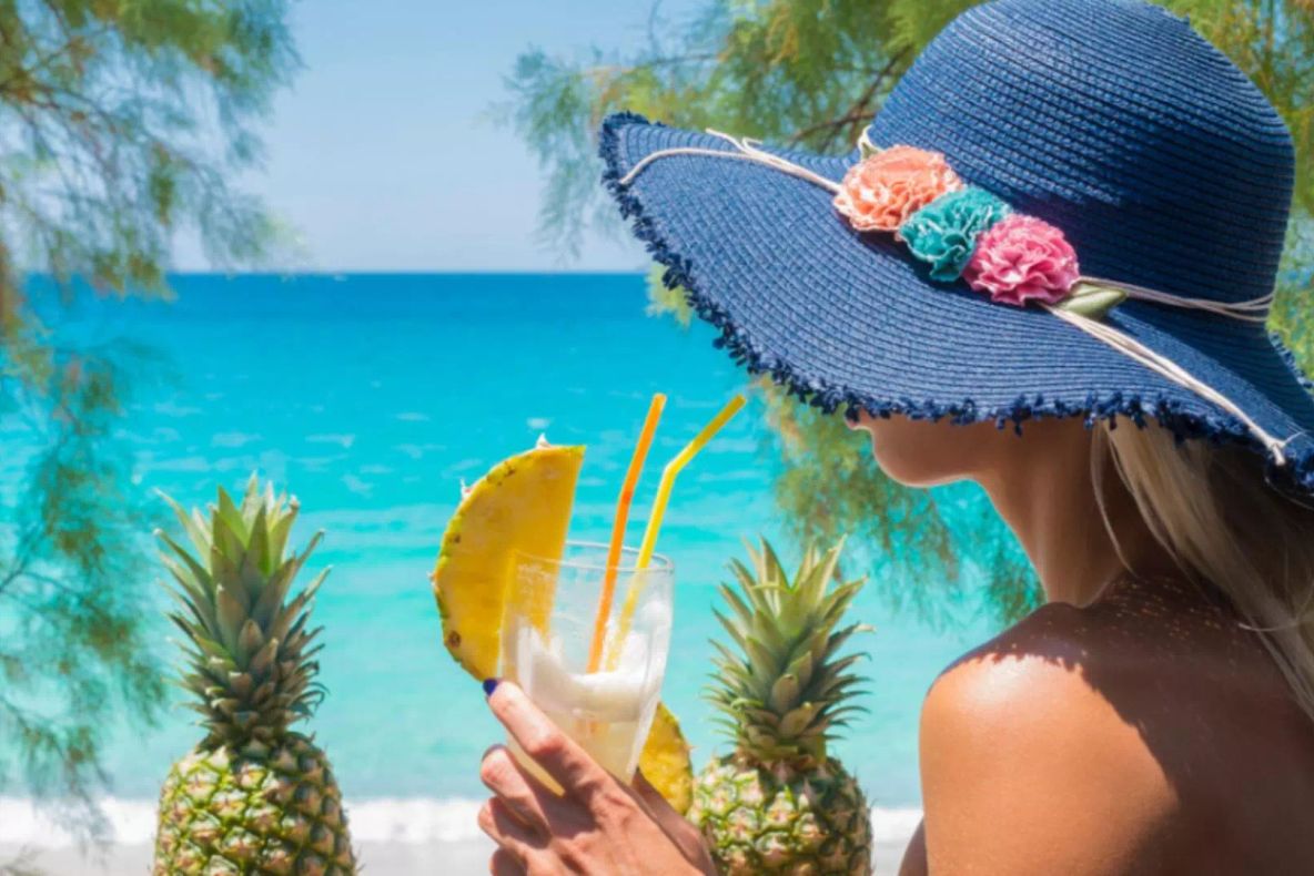 Vacanțele se scumpesc brusc: o destinație europeană adorată de români crește taxele cu 50%