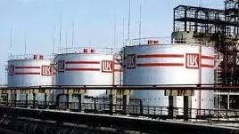 Cum încearcă rușii de la Lukoil să scape de plata datoriilor Petrotel Ploiești către bugetul României