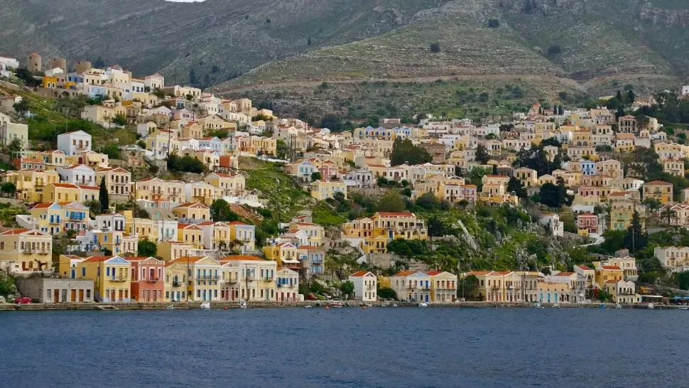 Tarifele la închirieri pe termen scurt au explodat în Grecia. Prețurile, peste media europeană