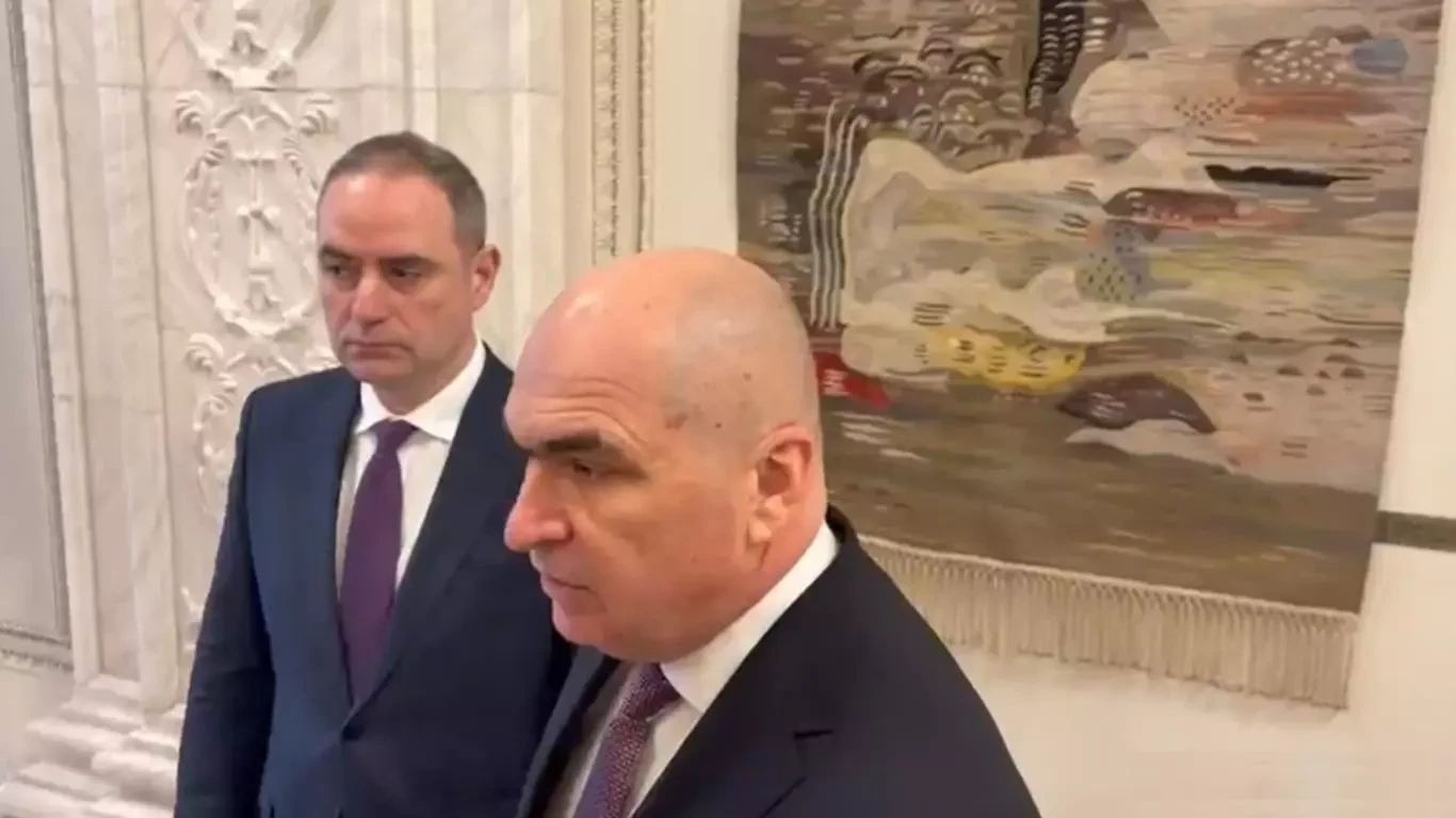 Bolojan, despre reformarea companiilor de stat: „Pierderi enorme înseamnă prăduirea banului public”