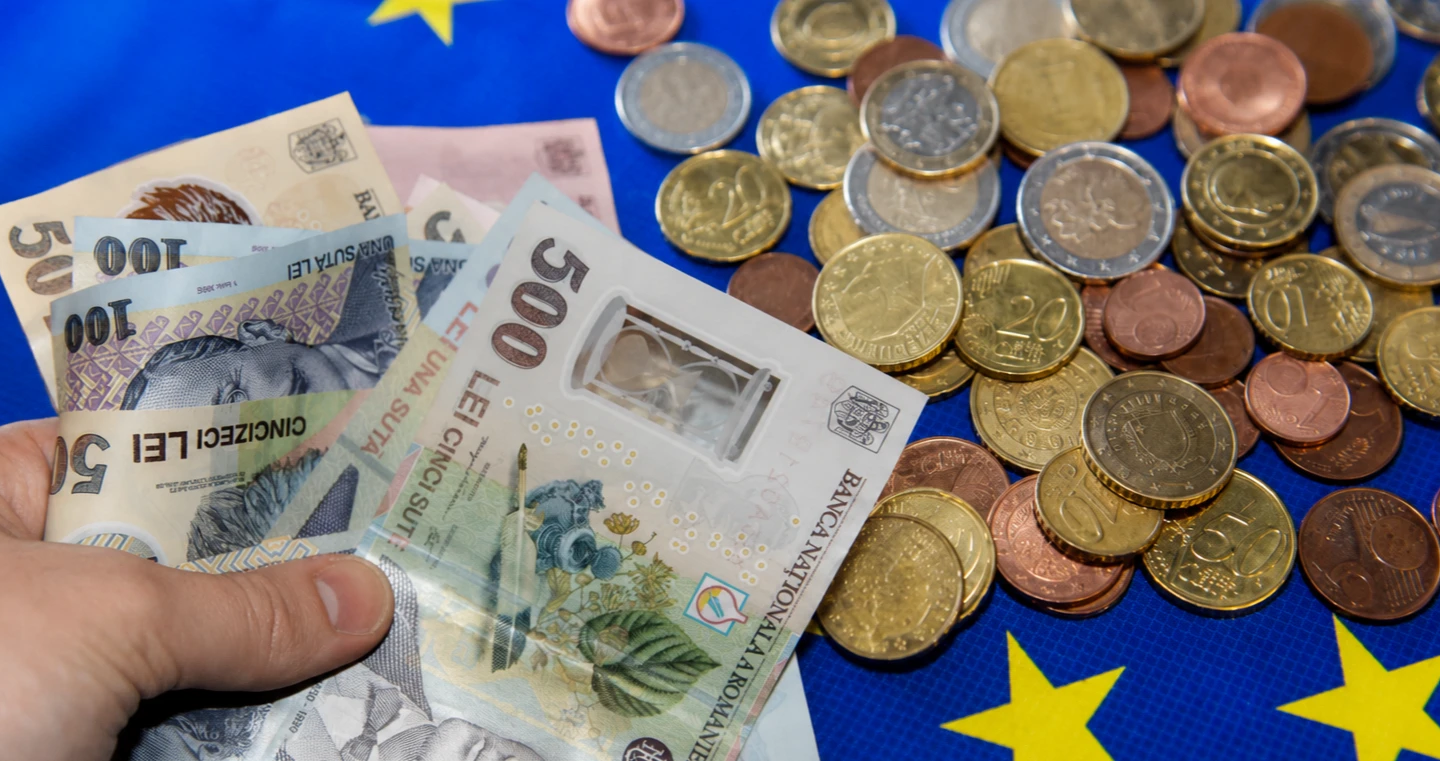 Curs valutar BNR, 12 mai. Euro continuă să scadă după recordul istoric atins săptămâna trecută