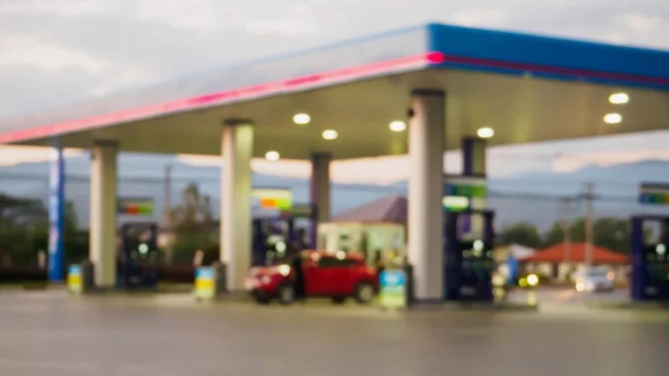 De ce nu va fi plafonat prețul carburanților? Consilierul lui Bolojan: „Să nu creăm așteptări iraționale”