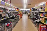 Marile lanțuri de magazine din România reduc consumul de energie. Ce MĂSURI au anunțat retailerii