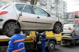 Primăria Capitalei ia în calcul dublarea tarifelor pentru ridicarea mașinilor parcate ilegal, în 2026.