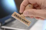 Criza lovește în plin firmele românești! 85.000 de companii, în insolvență după reformele lui Bolojan