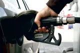Anomalie pe piața carburanților: Motorina a ajuns mai scumpă decât combustibilul pentru avioane