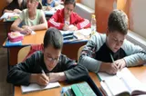 Măsură controversată în educație: Mii de copii rămân fără sprijinul financiar al bursei sociale în vacanță