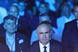 Ilie Bolojan anunță că a semnat pentru instalarea contoarelor inteligente