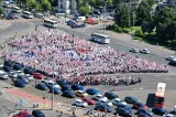 Revoltă totală din cauza legii salarizării, proteste de amploare ale vameșilor. Medicii, profesorii și funcționarii din primării ies în stradă