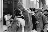 România anilor ’80, în criză profundă. Viaţa sub spectrul lui „Hai, repede, că s-a băgat…” - documente ale Securității