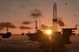 Petrolul s-a ieftinit cu peste un dolar pe baril, iar piețele așteaptă noile sancțiuni ale SUA împotriva Iranului