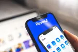 Revolut a transmis datele a 680 de clienți unor escroci. Hackerii au folosit adresa unei prefecturi din Italia