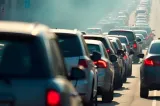 Bucureștiul vrea să scoată treptat mașinile poluante din centru. Întrebarea este ce pune în loc