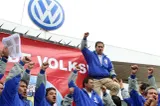Criză fără precedent la Volkswagen: gigantul german renegociază contractele a peste 100.000 de angajați