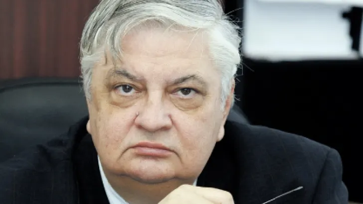 Mircea Coșea a fost un reputat doctor în economie și fost miinistru