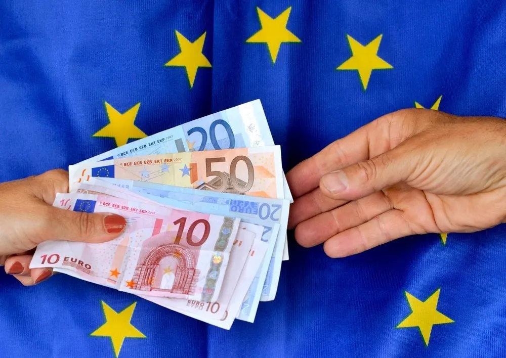 bani-europeni.1