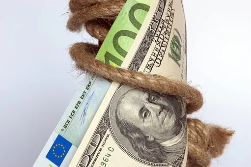 money-837376__340