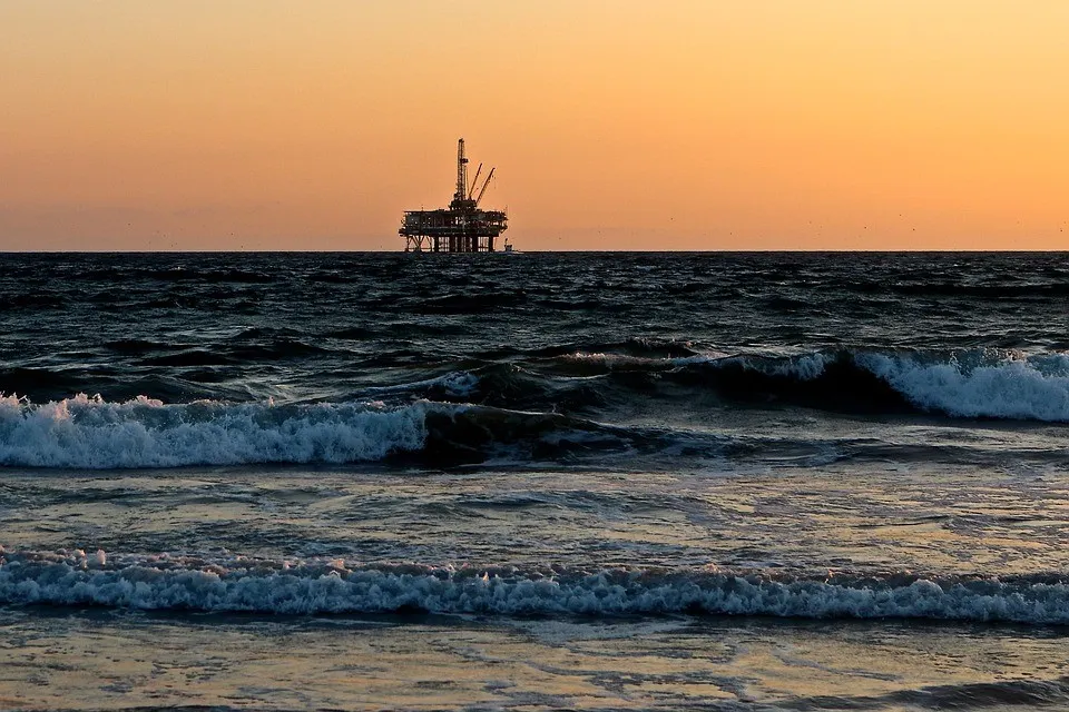 oil-rig-2191711_960_720