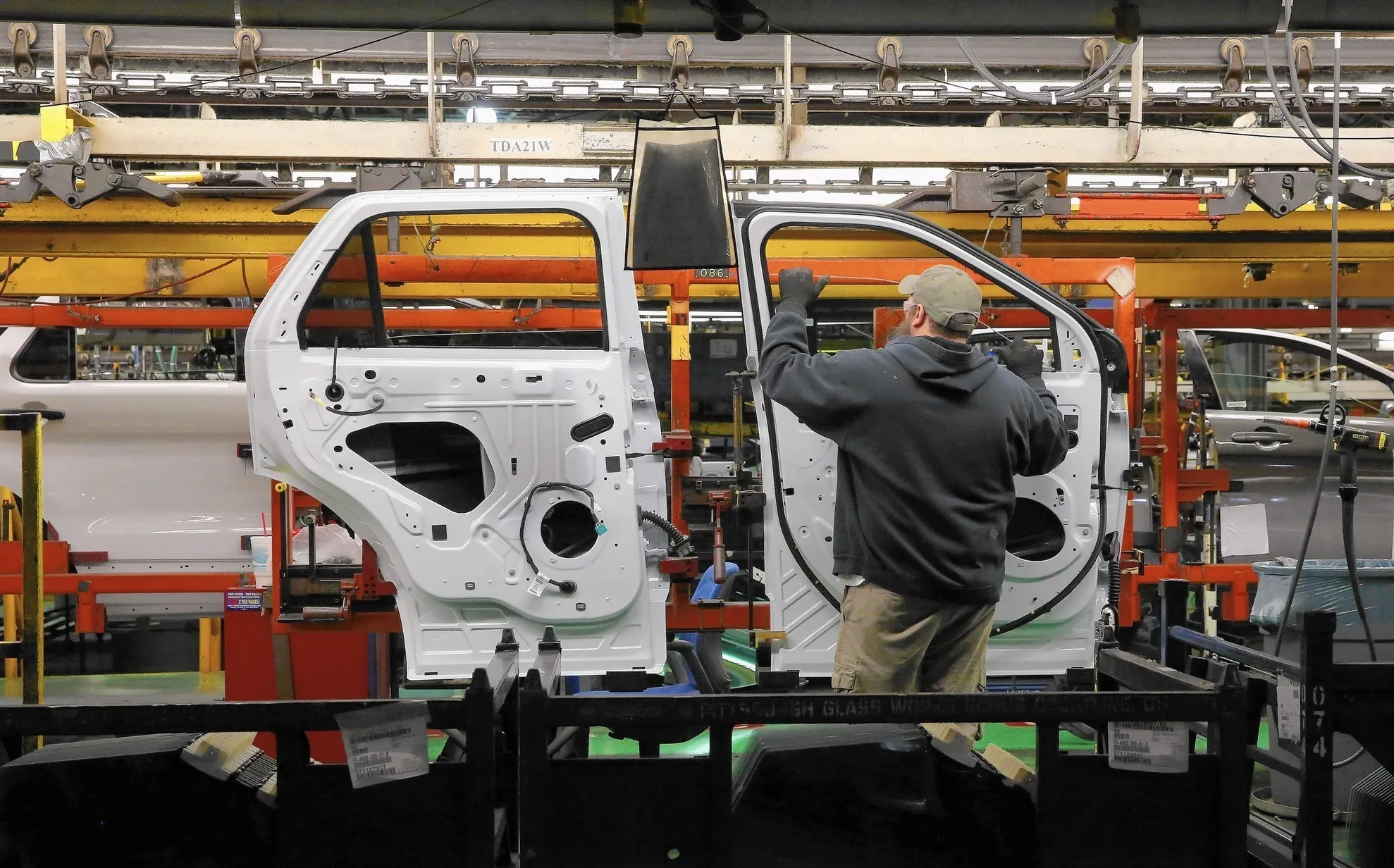 ford-plant-manager-0508