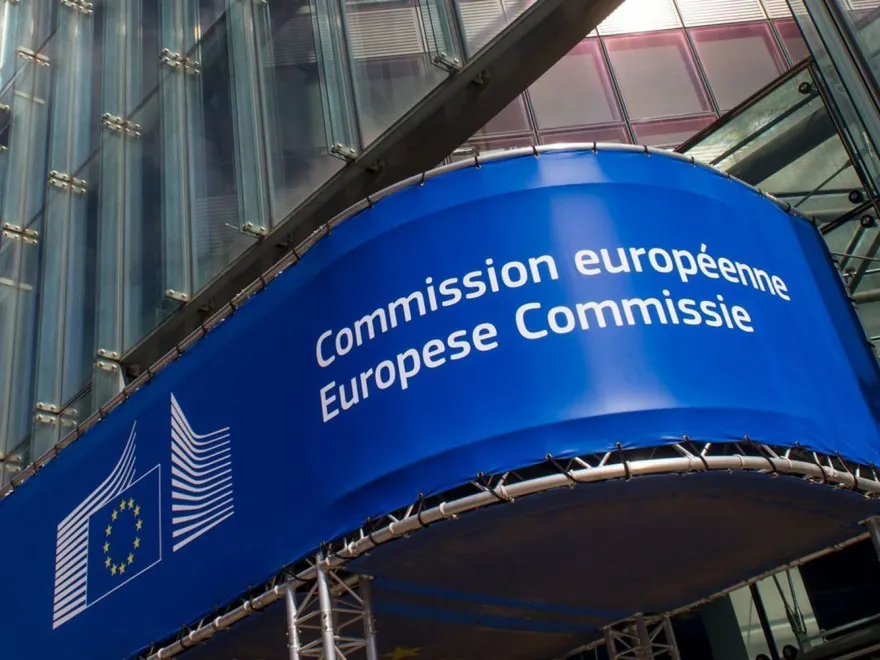 comisia-europeana-trimite-romania-in-fata-curtii-de-justitie-a-ue