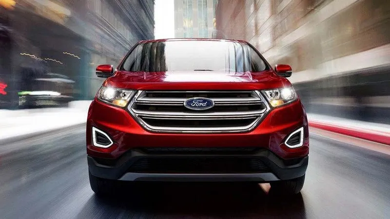 2018-Ford-Edge-08