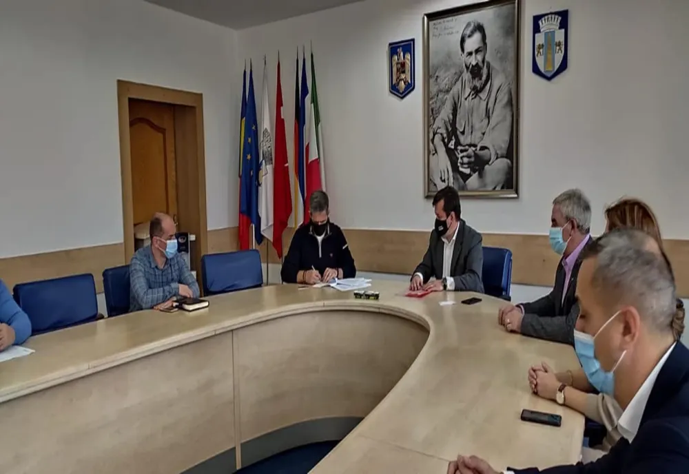 Fonduri europene pentru 11 troleibuze electrice, la Târgu Jiu