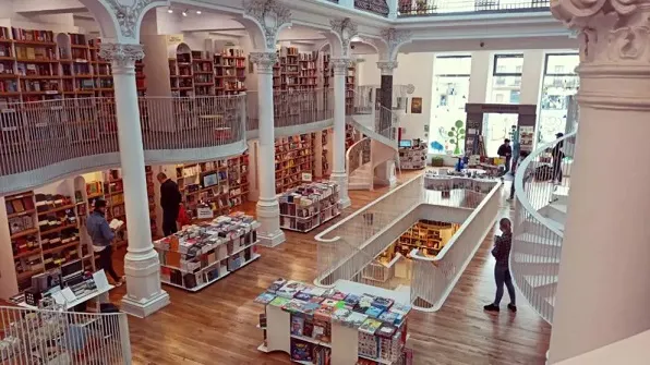 librarii in vreme de criza