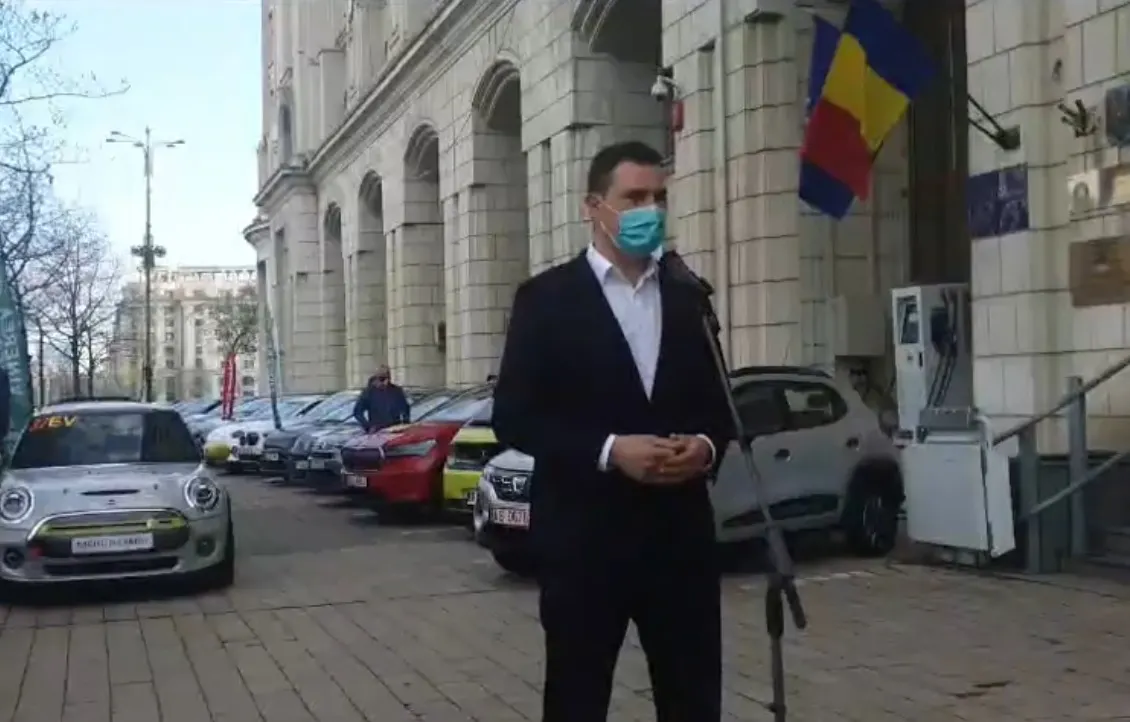 tancso barna