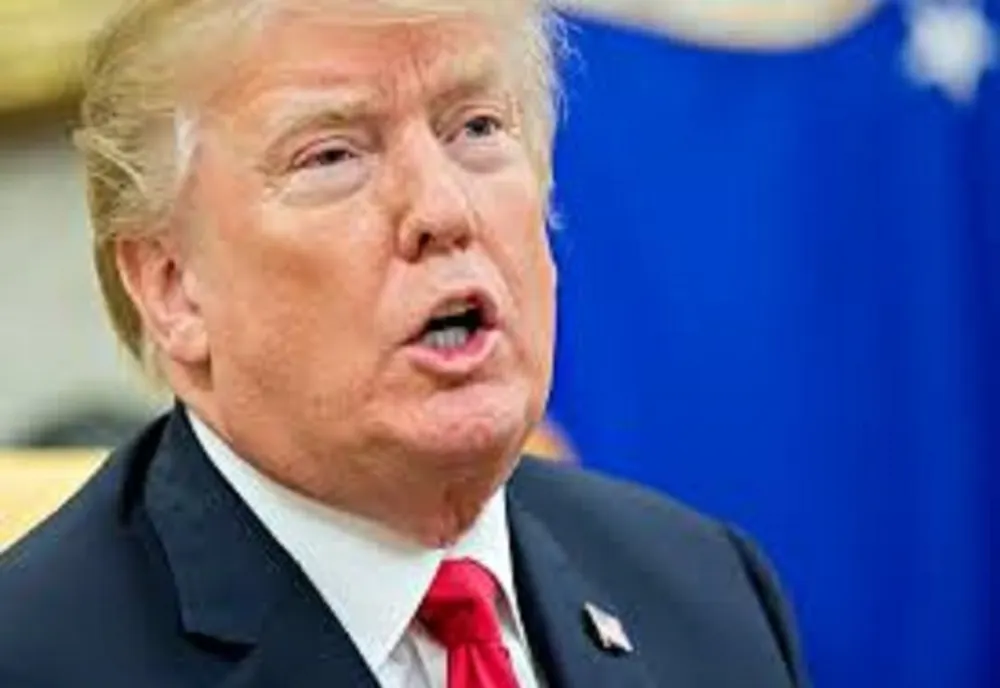 TRUMP IMPUNE TAXE VAMALE RECORD DE 104% PENTRU IMPORTURILE DIN CHINA
