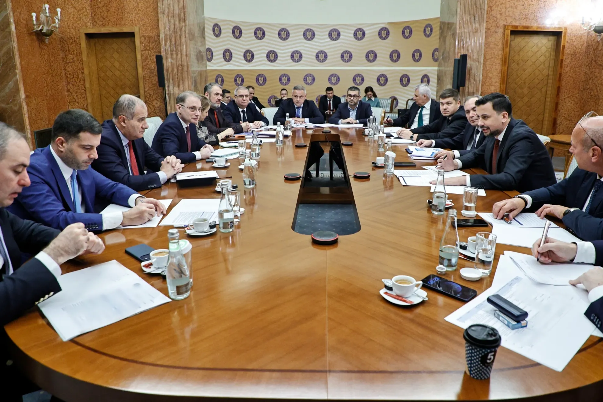 Ședință a guvernului Niculescu (sursă: gov.ro)
