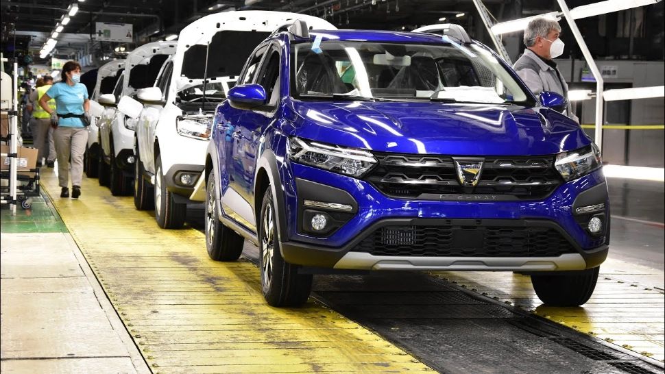 Alarmă la Dacia Mioveni: 1.200 de concedieri și scăderea producției după 22 de ani de creștere