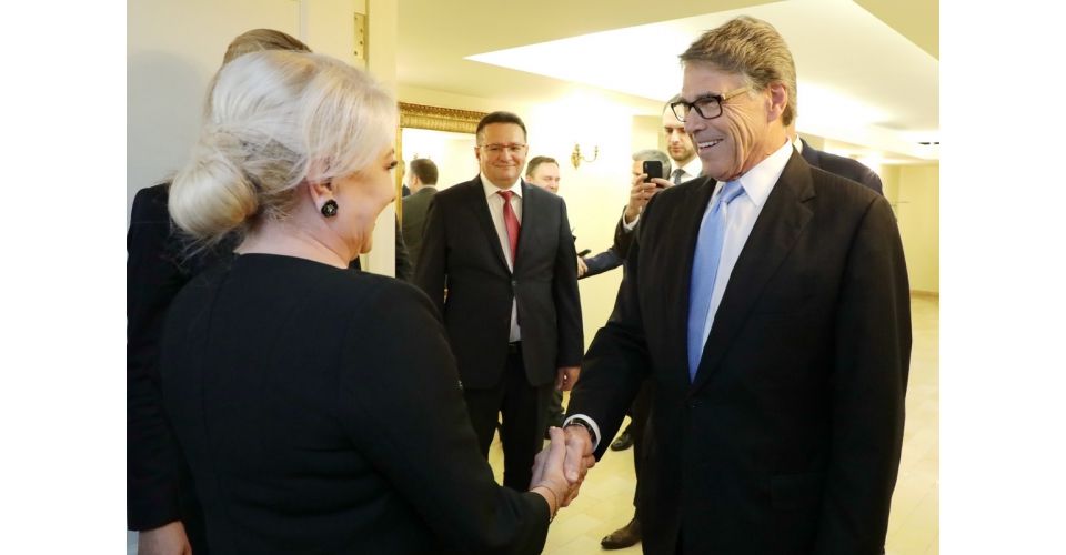 dancila cu terry SUA