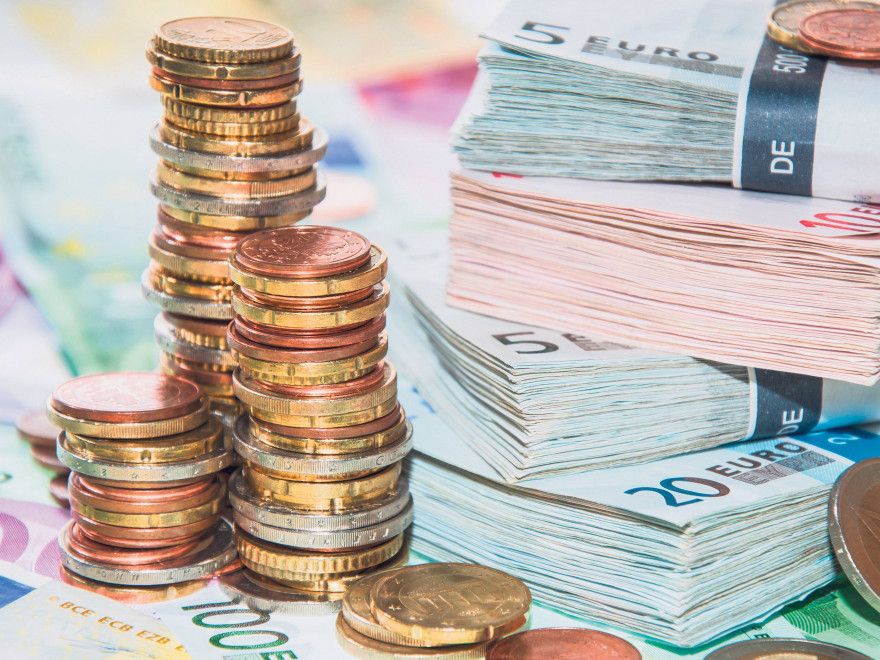 761160-1542312376-semnificatia-imprumuturilor-facute-de-ministerul-finantelor-de-la-banci