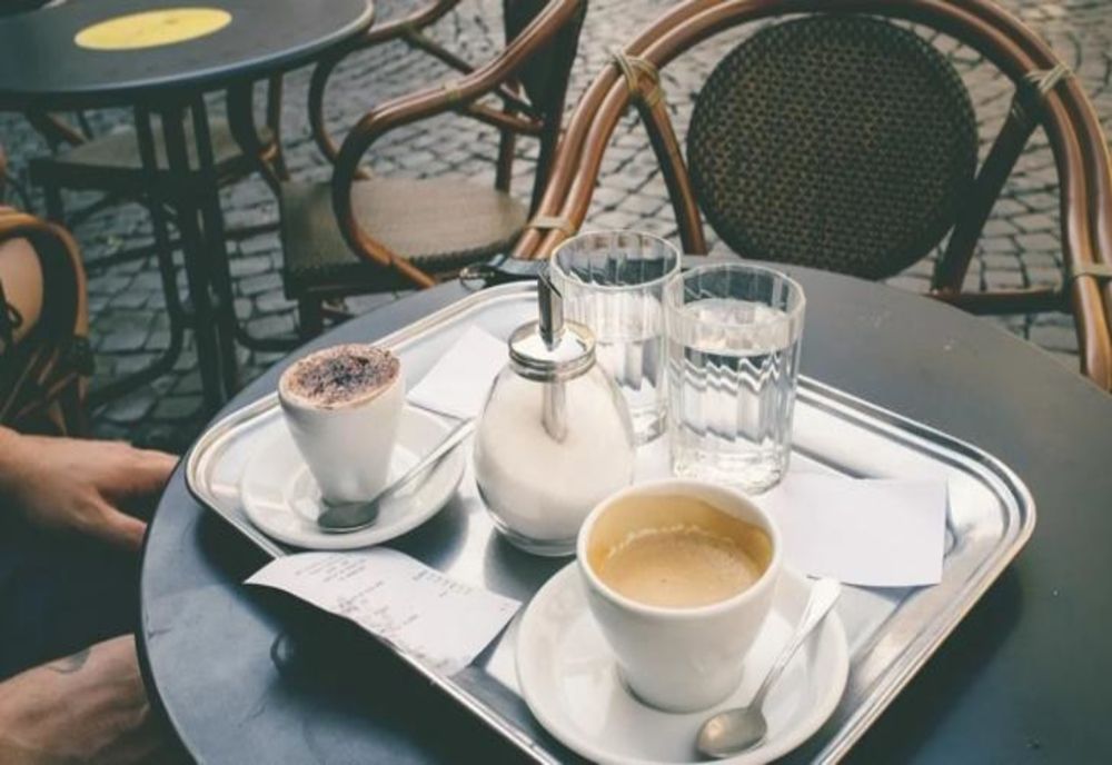 Acțiune unică în Europa: 10% reducere în unele restaurante din Brașov pentru cei vaccinați împotriva SARS-COV-2