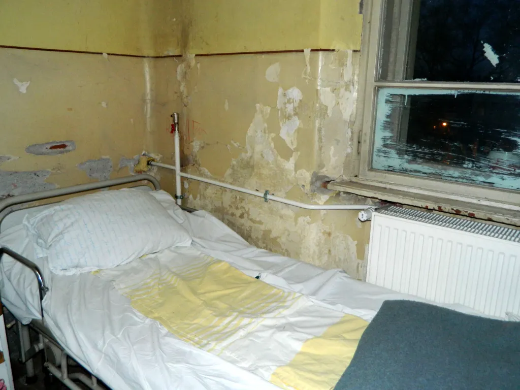 spital mizerabil (sursă foto Vocea Transilvaniiei)