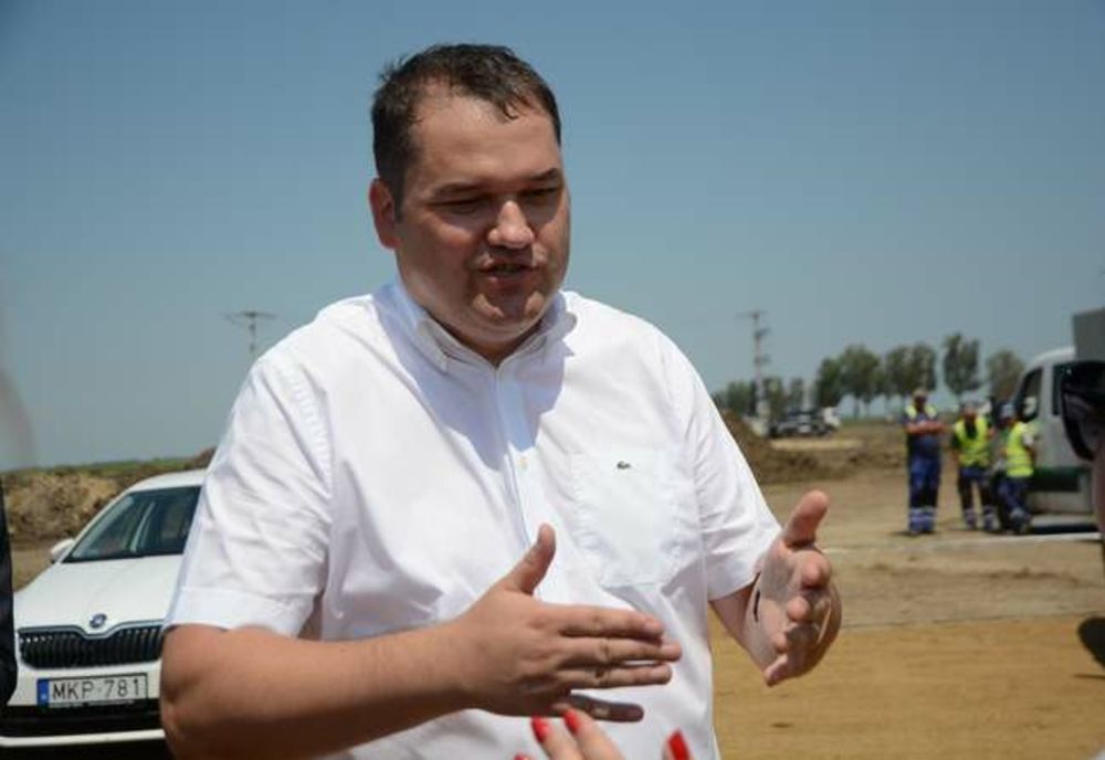 Ministrul Cseke Attila pe șantier: "M-am bucurat să constat că se lucrează în ritm susţinut”