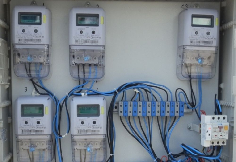 Câte sancțiuni a dat ANRE marilor furnizori de energie electrică pentru nereguli în 2021